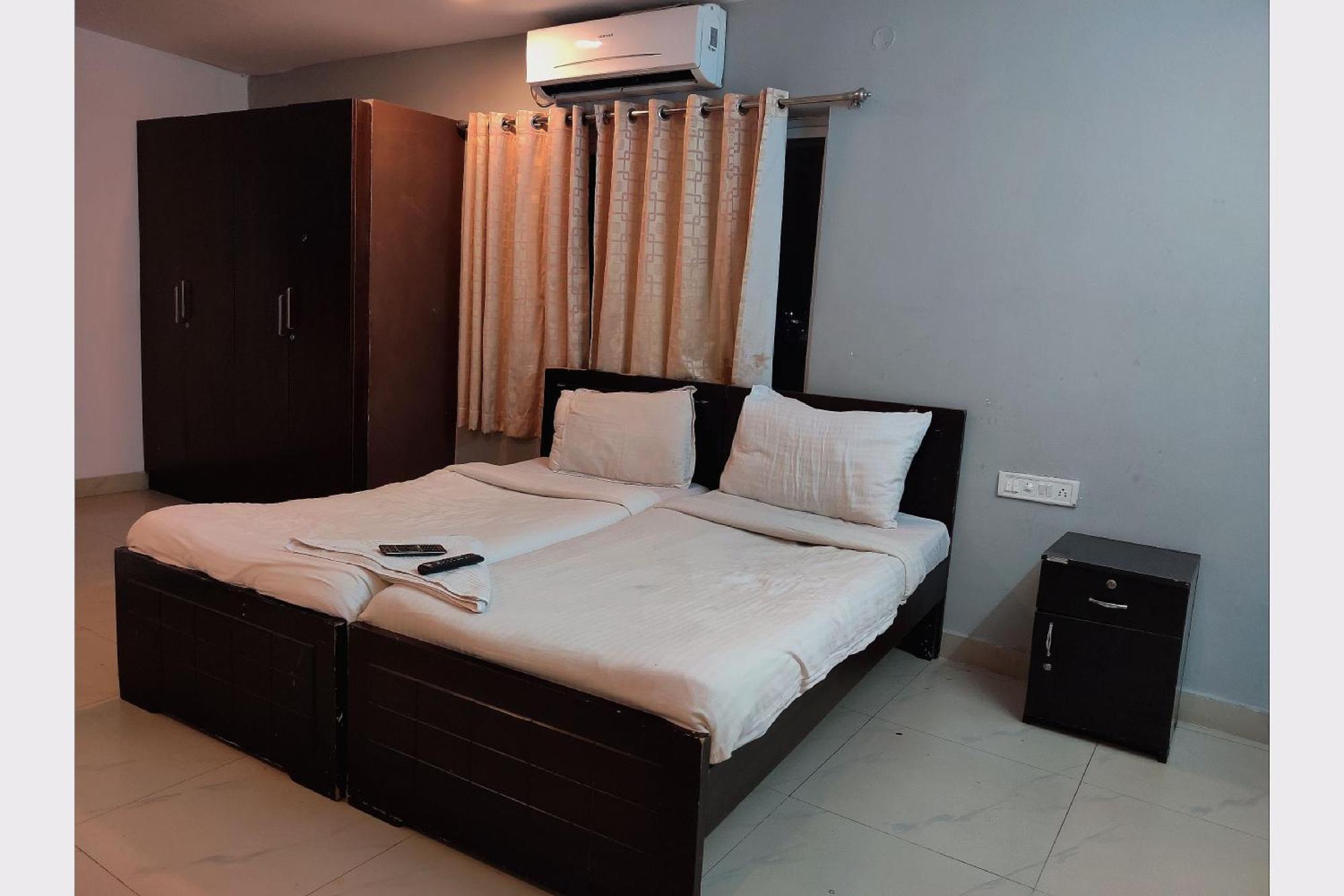 Collection O Jubilee Banjara Suites Hyderabad Exterior foto